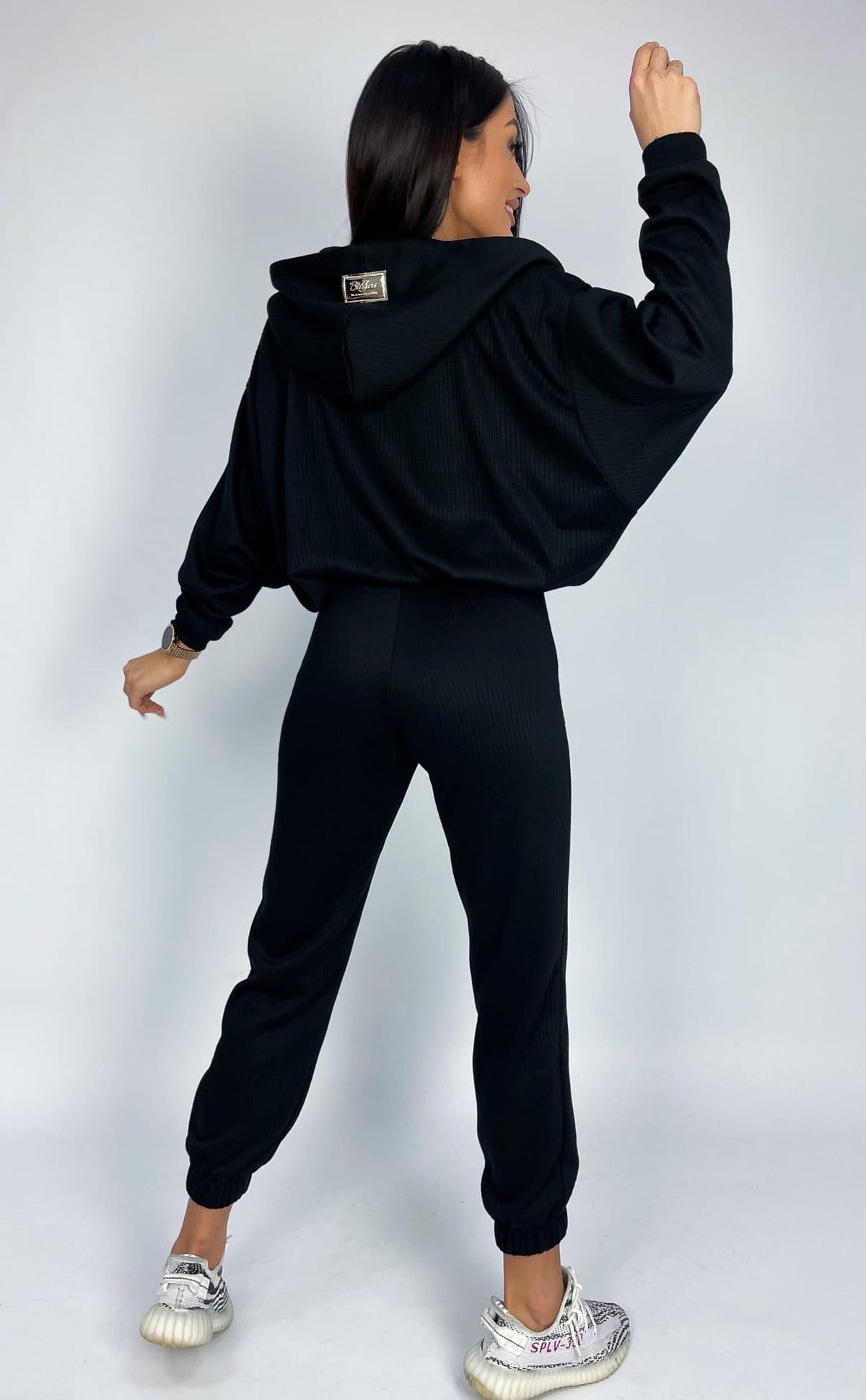 Basari Slow Three-Piece Ribbed Hooded Set