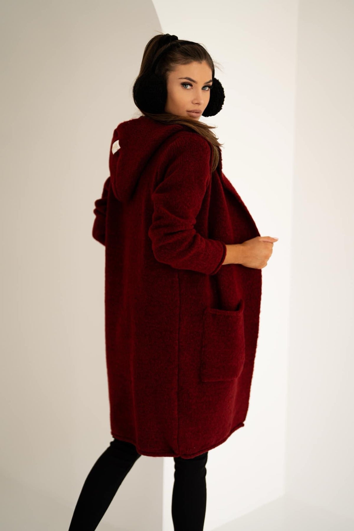 Stay Here Women's Oversized Cardigan in Burgundy