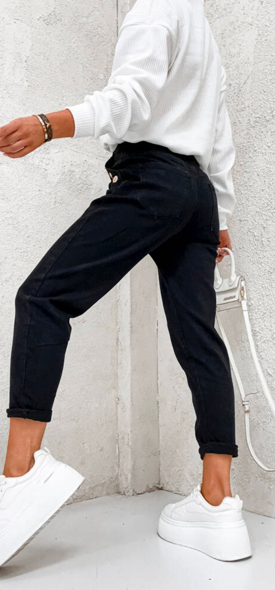 Black Mom Fit Jeans With Decorative Buttons