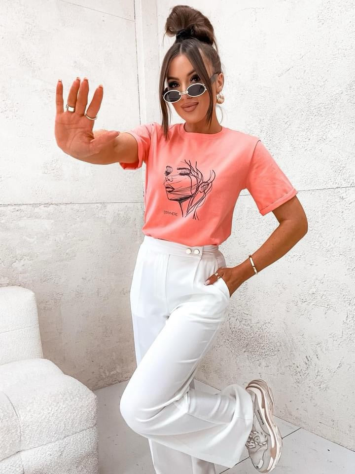 T-Shirt With Face Sketch Print