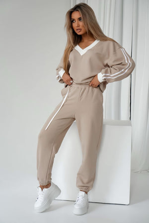 Laki Oversized V-Neck Tracksuit